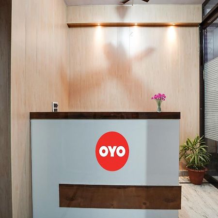 Hotel O Ayurma Inn Chinhat Kültér fotó