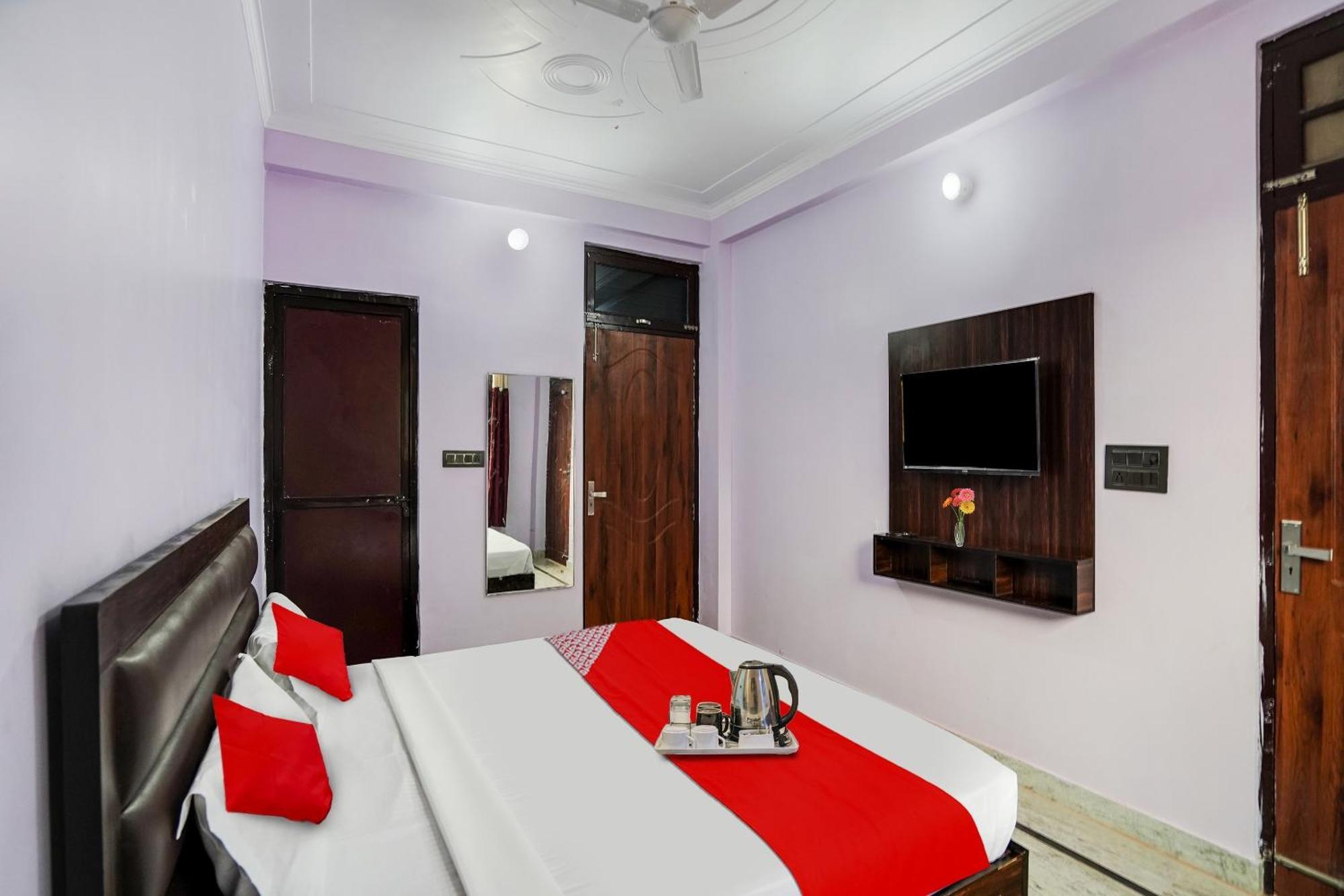 Hotel O Ayurma Inn Chinhat Kültér fotó